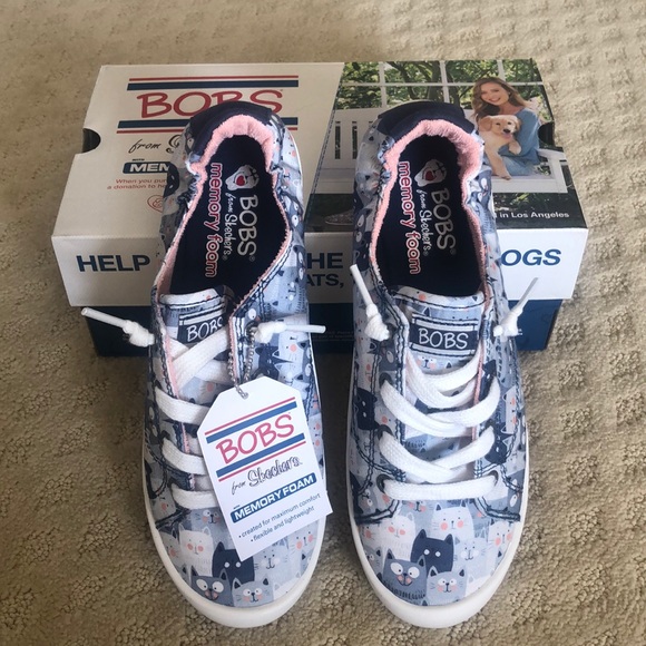 skechers kitty concert